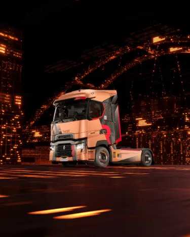 Renault Trucks T High Model Year 2027 (MY 2027), série spéciale Smart Racer 2, environnement 3D issu de la vidéo Reveal, format 4:5