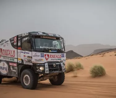 RENAULT TRUCKS EN EL SILK WAY RALLY